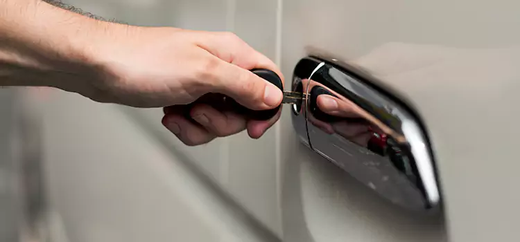 Why Choose Our Auto Locksmith Team in Syosset, NY?