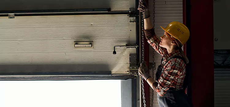 Addressing Common Garage Door Stoppage Issues in Syosset, NY